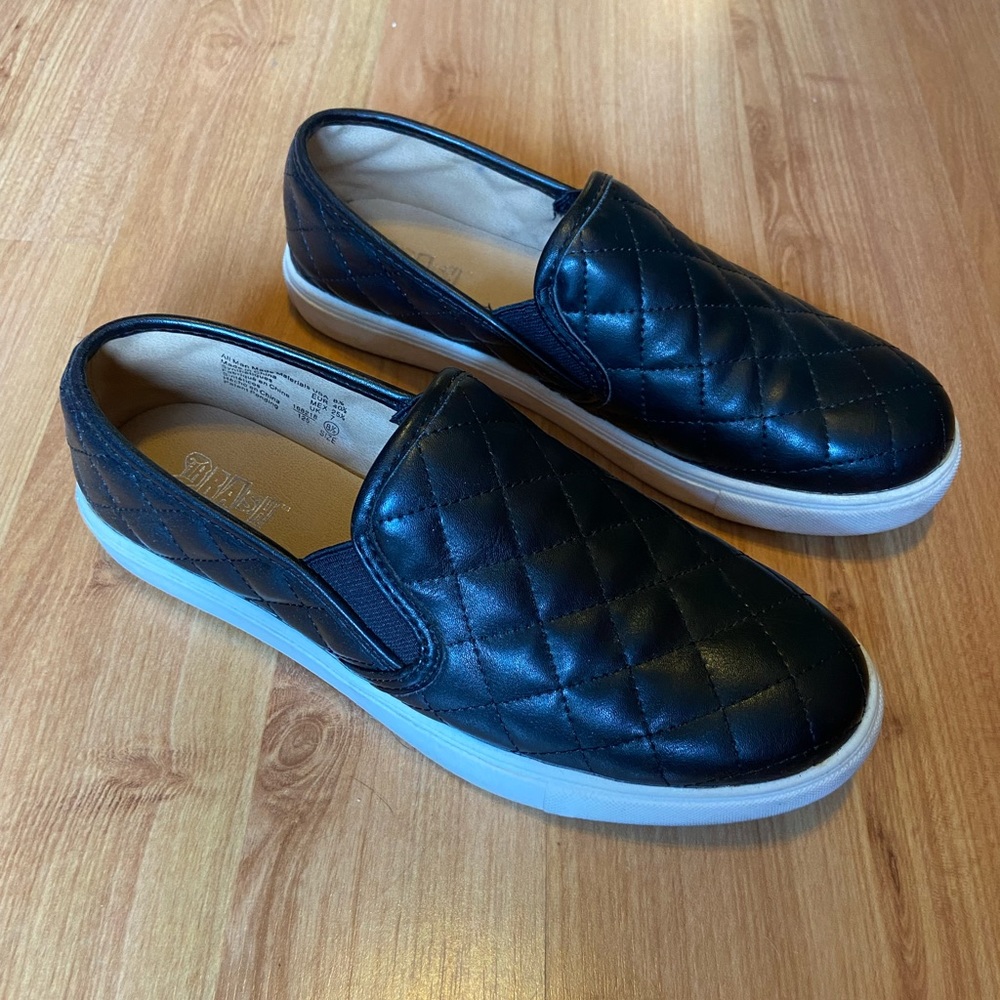 Brash Leather Slip-On Sneakers